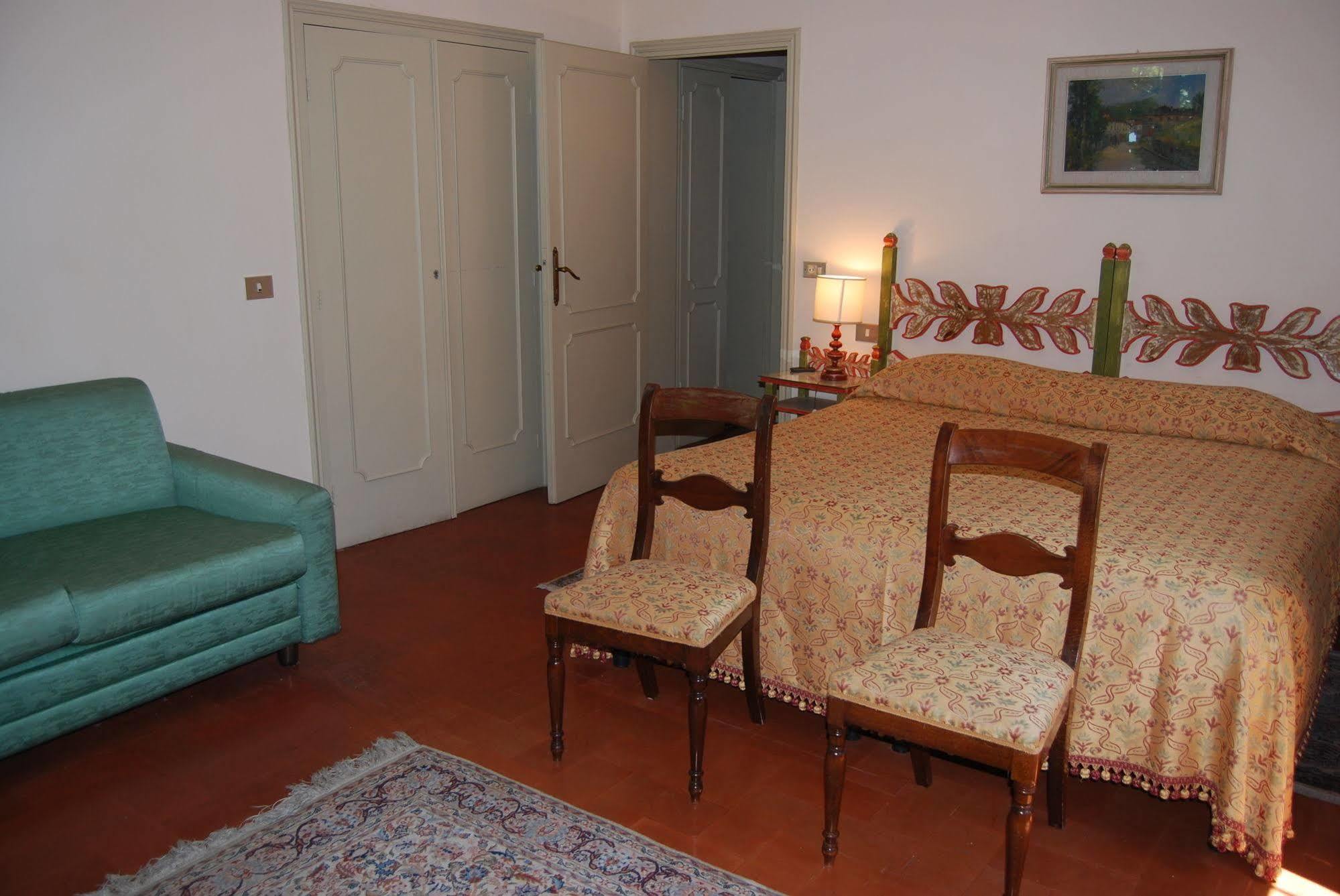 Hotel Villa Le Rondini Флоренция Екстериор снимка