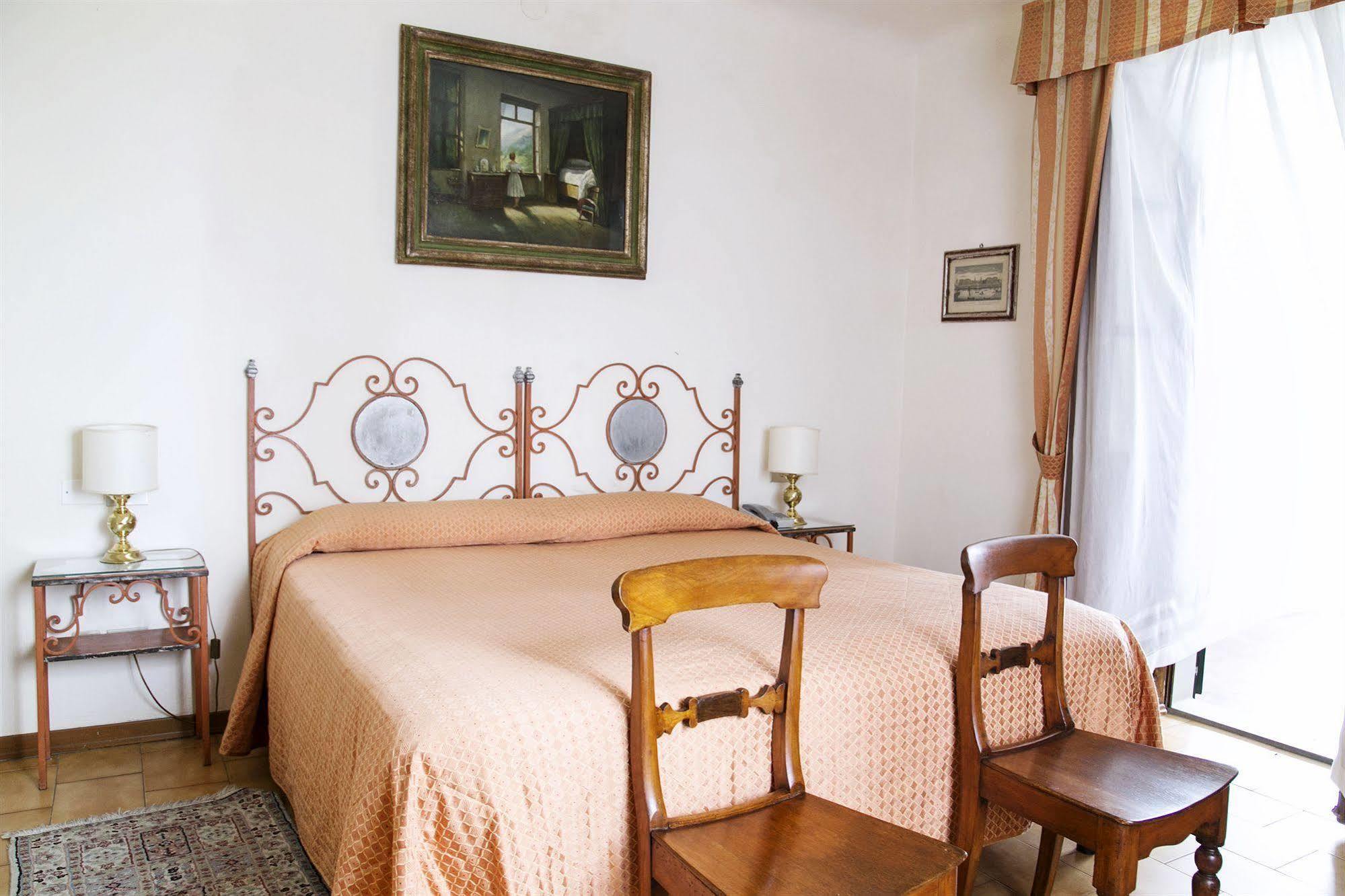 Hotel Villa Le Rondini Флоренция Екстериор снимка
