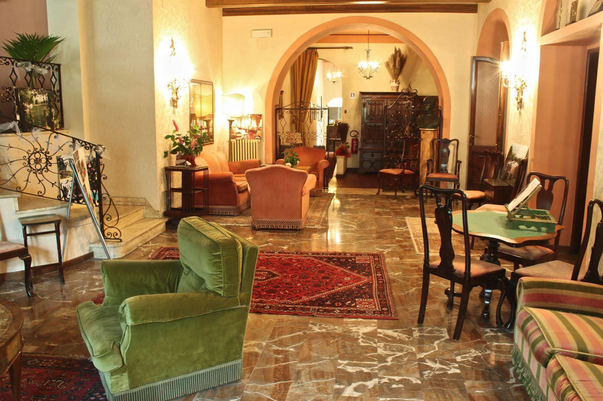 Hotel Villa Le Rondini Флоренция Екстериор снимка